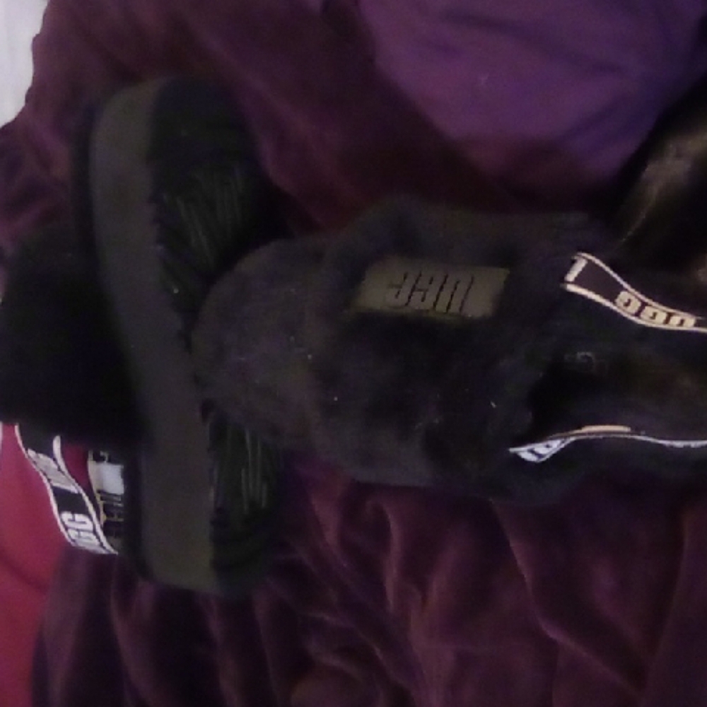 UGG Dark Gray Fuzzy Slippers